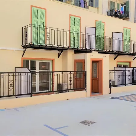 Delille Centre 14 Apartment